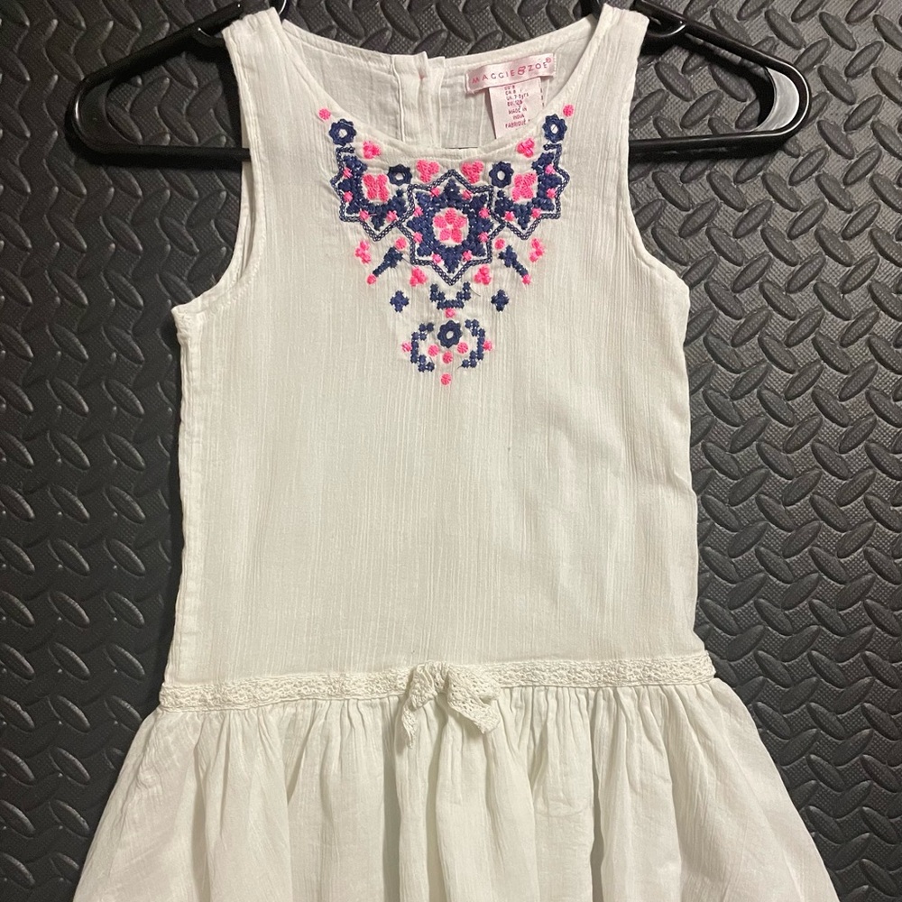 MAGGIE & ZOE Lovely Summer Blouse/Dress $10 ‼️CLOSET CLEAR OUT‼️